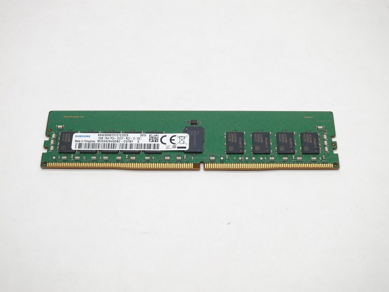 M393A2K40CB2-CVF SAMSUNG 16GB DDR4 2933 RDIMM ECC REG 1Rx4 PC4-23400 288-PIN RAM