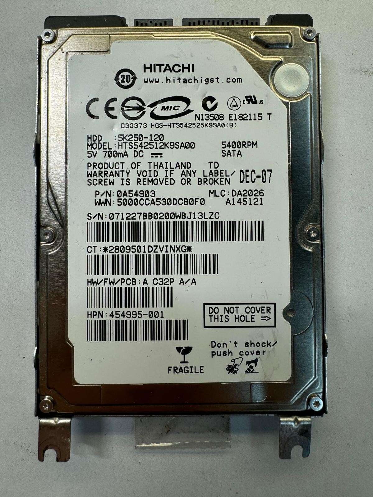 HITACHI HTS542512K9SA00 0A54903 120GB 5.4K RPM 1.5Gb/s Cache 8MB SATA 2.5" HDD
