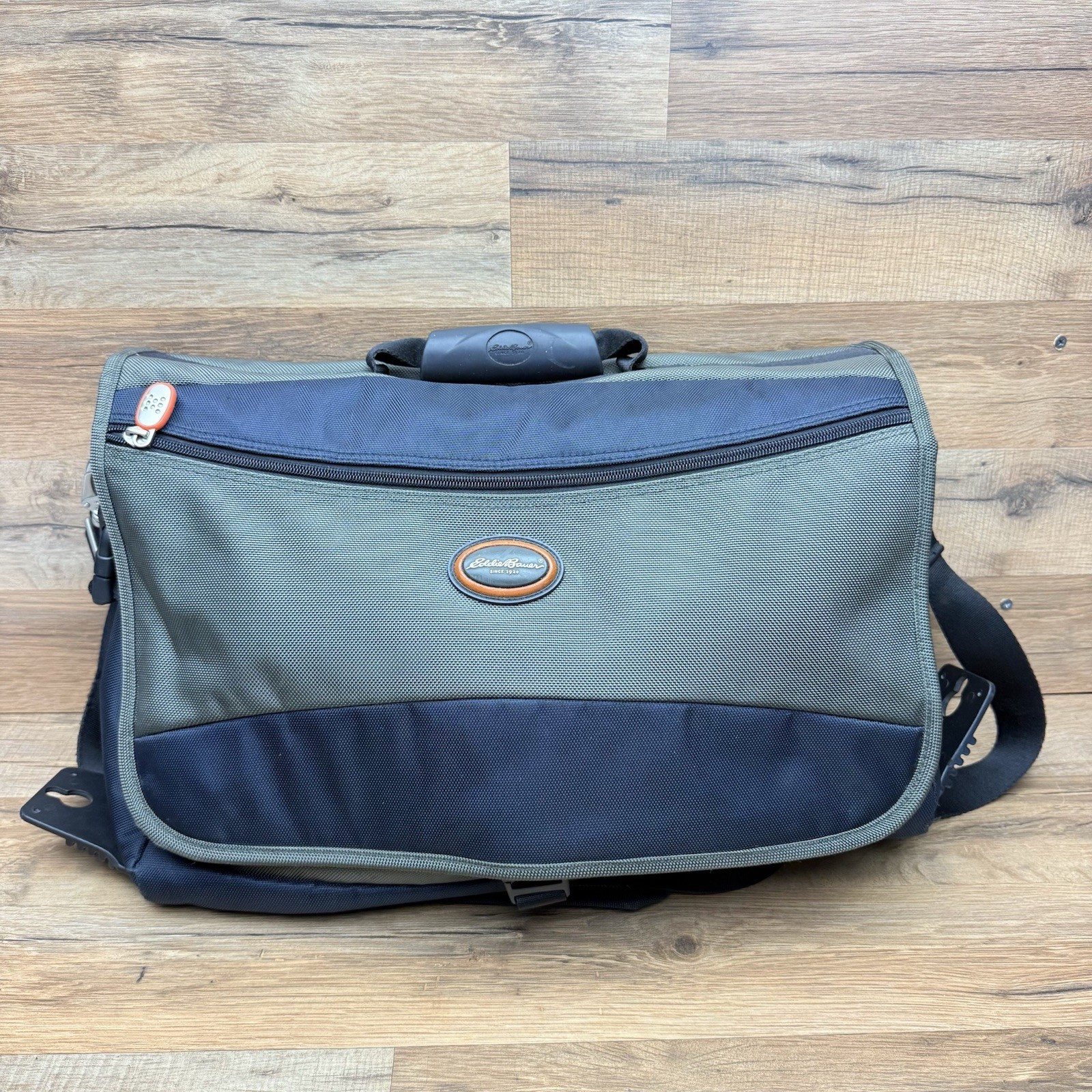 Eddie Bauer Large Messenger Briefcase Bag Laptop Carry Case