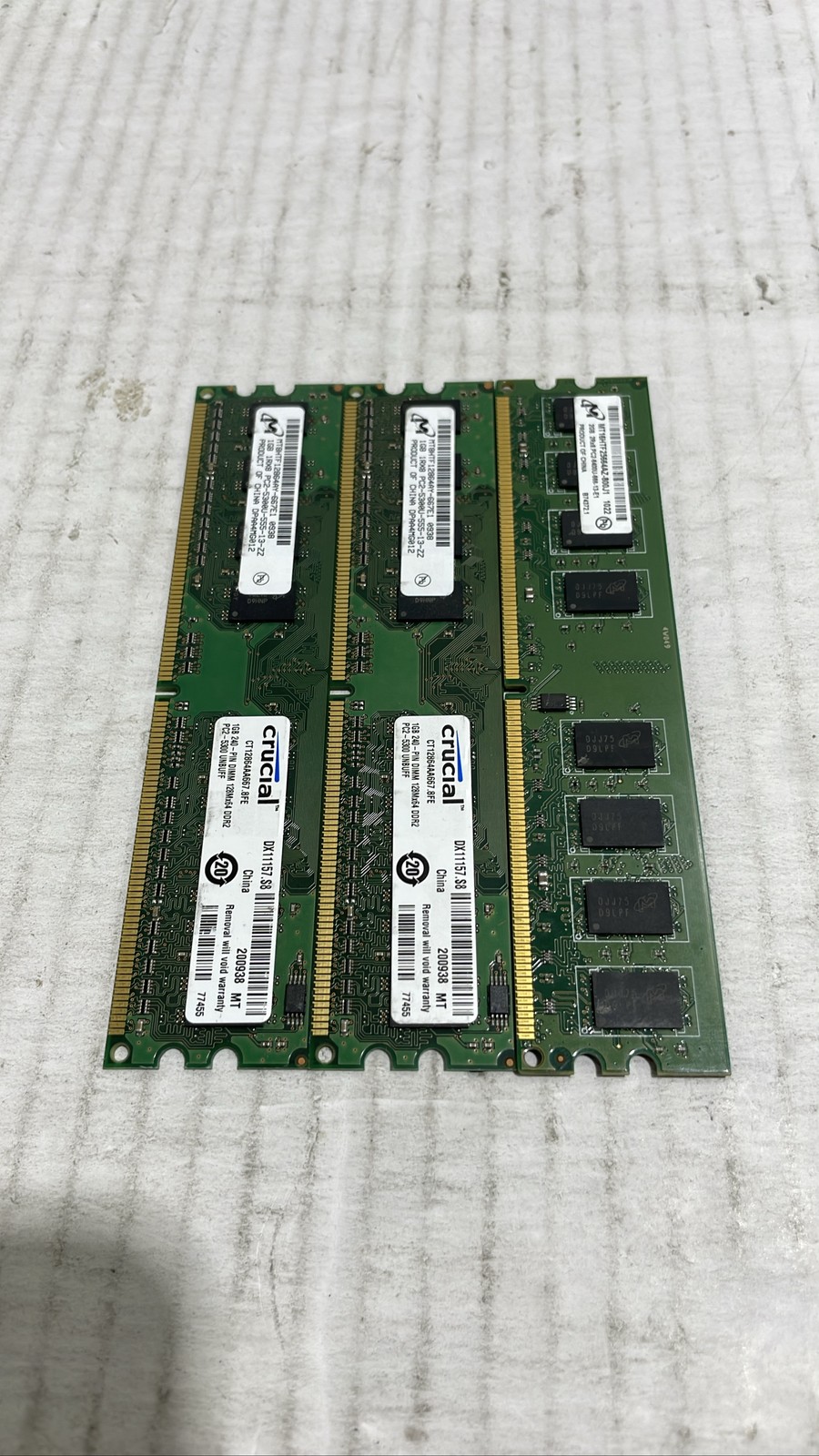 Micron MT8HTF12864AY-667E1 1GB MT16HTF25664AZ-800J1 2GB RAM Memory Lot of 3