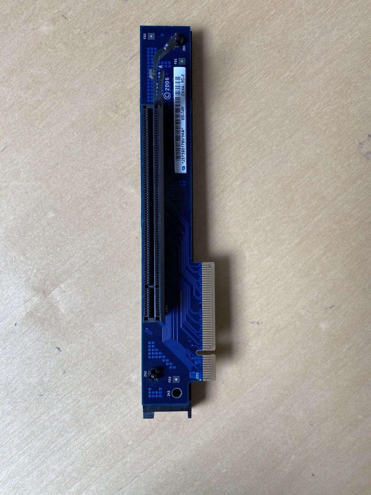 Apple 630-7495 XServe PCI-E Riser Card 820-1992-A Foxconn 2006