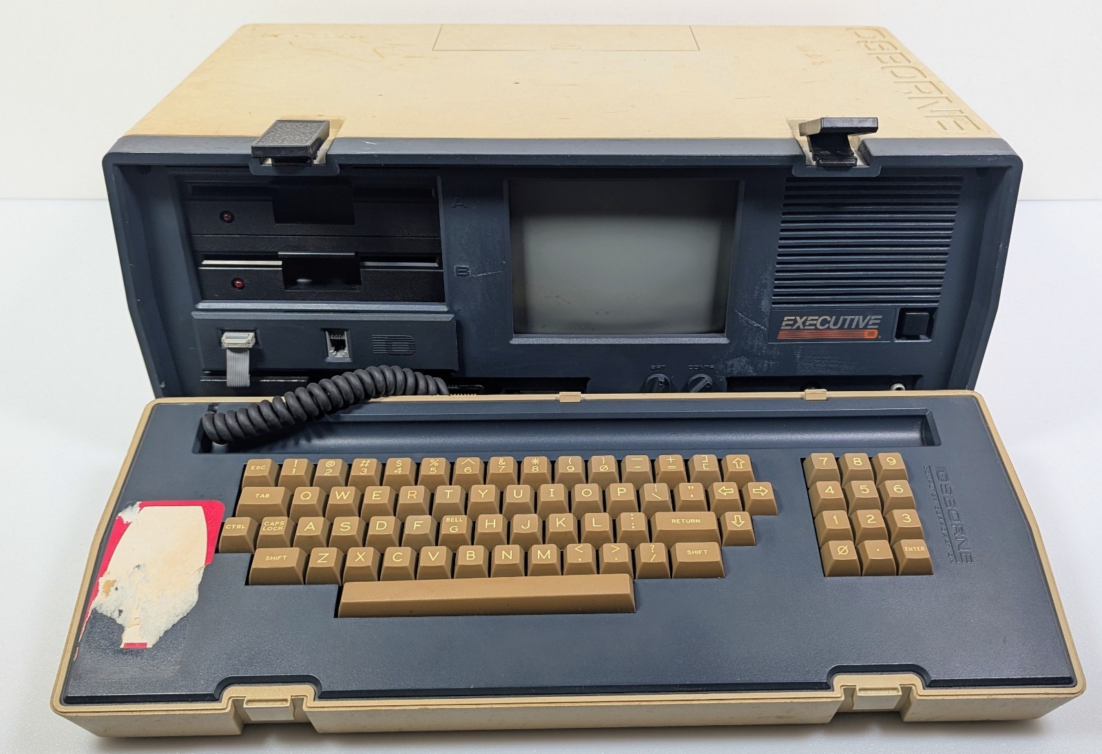 Osborne 1 Executive Computer OCC2 - ROM Rev 1.5- No Power - For Parts Or Repair 