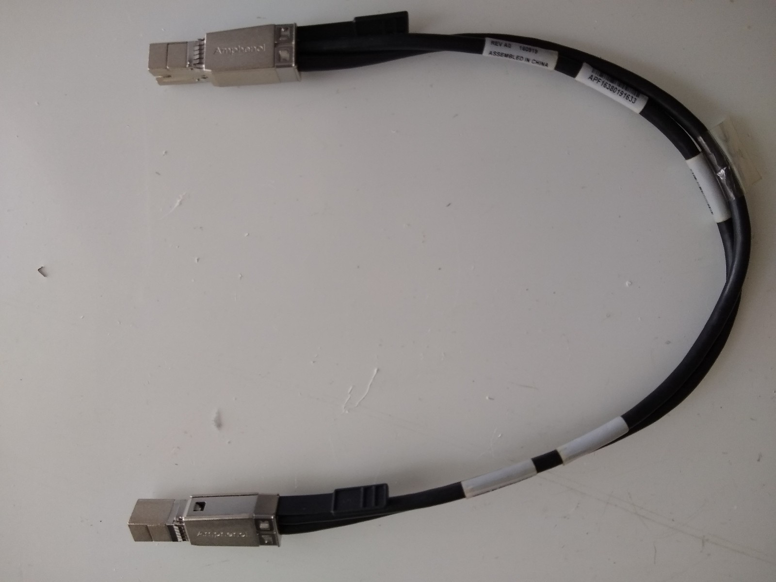 Use External HD Mini-SAS HD SFF-8644 to SFF-8644 Cable, 40cm (15.5"), 4-Lane