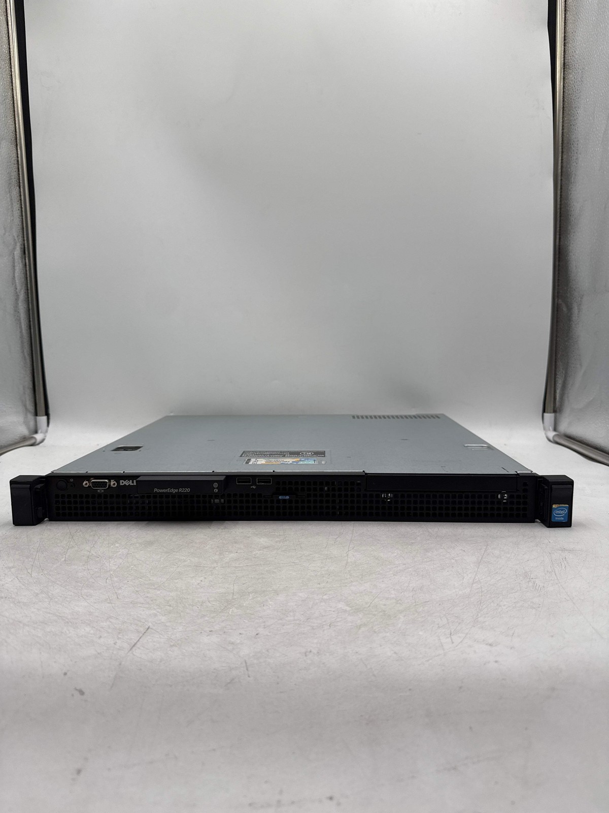 Dell PowerEdge R220 E3-1220v3 Quad Core 3.1GHz 16GB No HDD 250W
