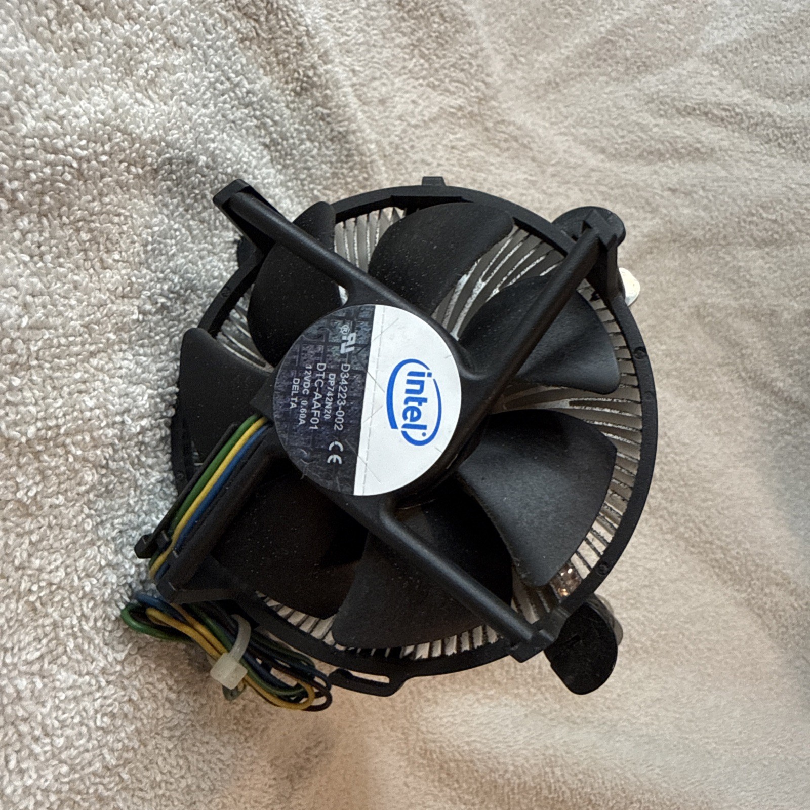 Used Intel CPU Fan Heatsink D34223-002 DTC-AAF01 12VDC 0.60A 