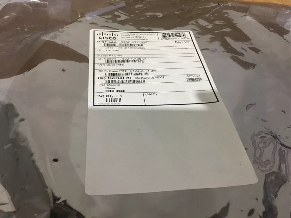 New Cisco STACK-T1-3M  Cisco Systems StackWise stacking cable 800-40405-01