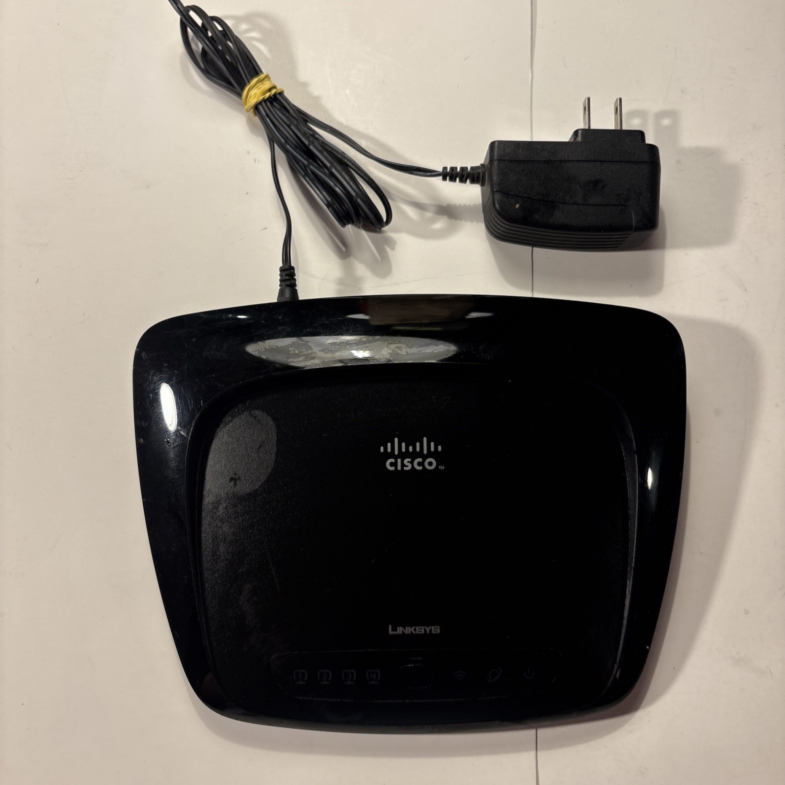 Router Linksys CISCO  WRT54G2 V1.5 Wireless Router With 4 Port Switch
