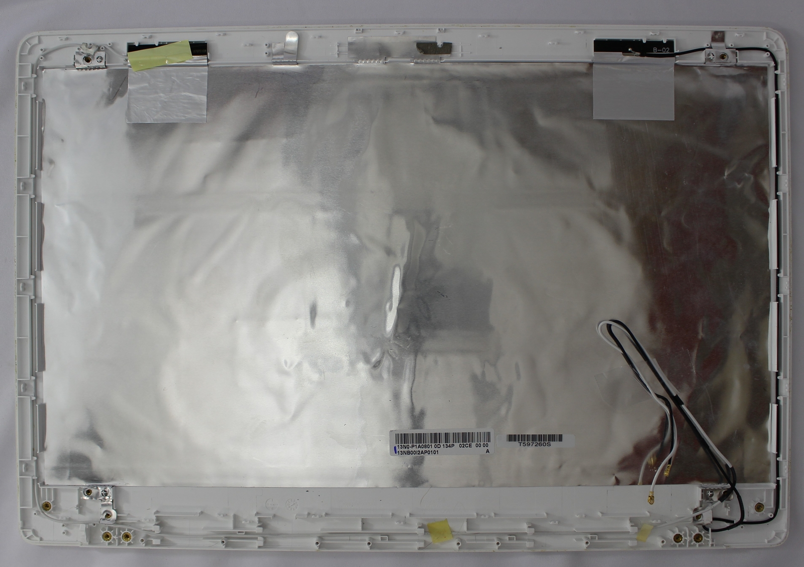 13NB00I2AP0101 - ASUS LCD BACK COVER W/ WIFI CABLE