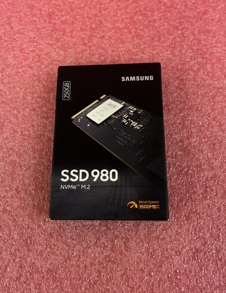 Samsung SSD 980 250GB NVMe M.2 Internal SSD 3500MB/s Read, Black MZ-V8V250BW