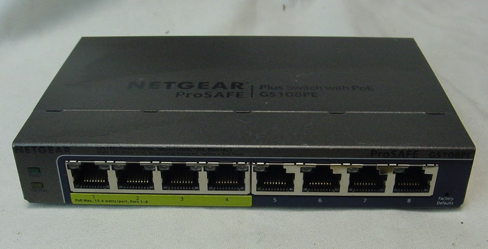 NETGEAR PROSAFE 8 PORT GIGABIT SWITCH WITH 4 PORT POE GS108PEv3 - NO POWER CORD