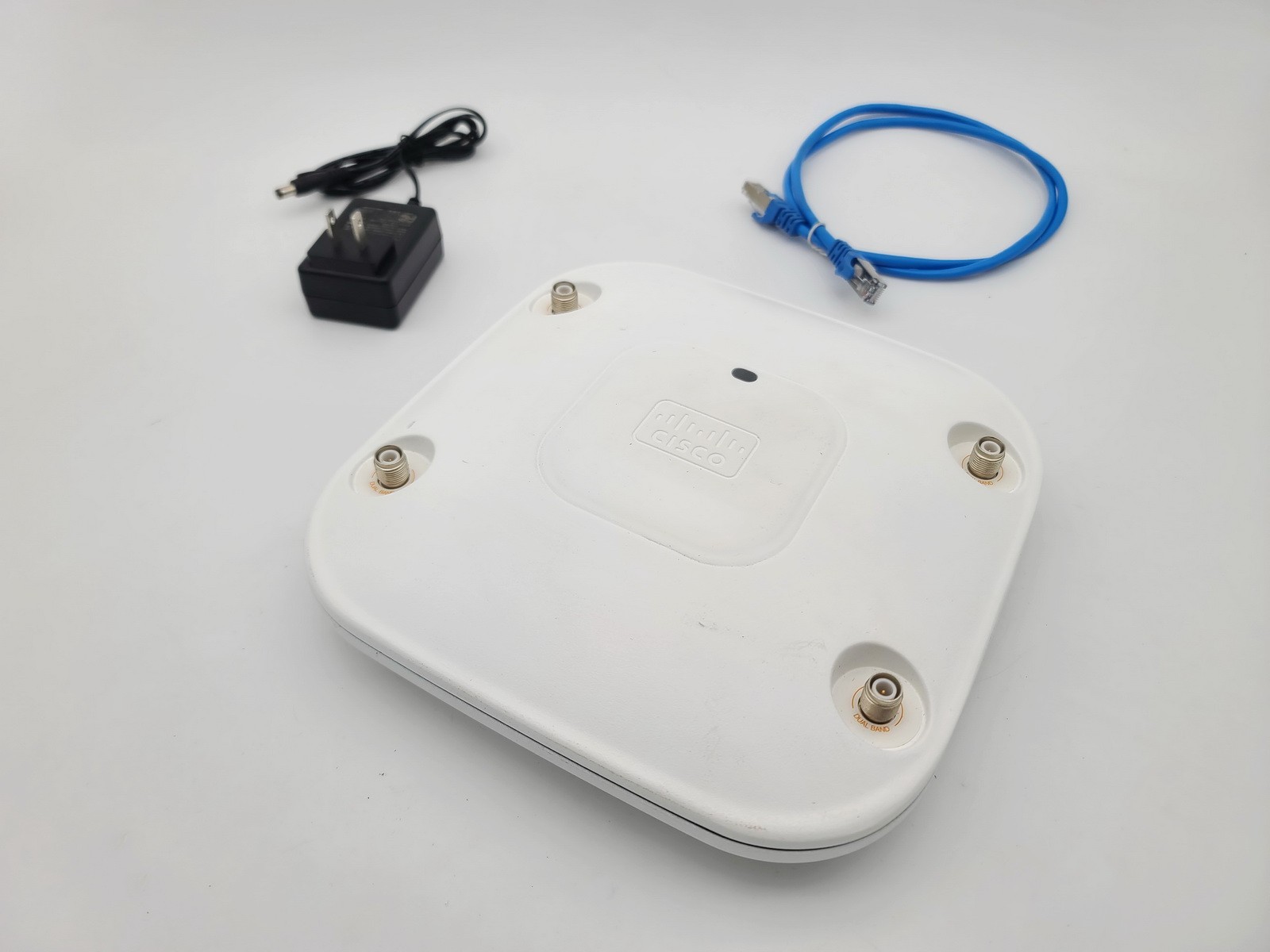 CISCO AIRONET 2602E AIR-CAP2602E-A-K9 DUAL BAND 802.11 WIFI WIRELESS ACCESS AP