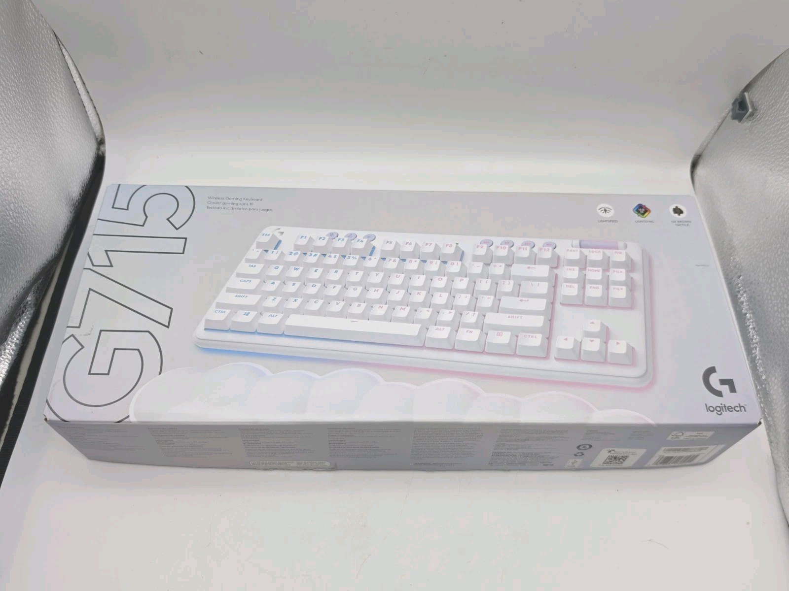 Logitech G715 Wireless Mechanical Gaming Keyboard With Lightsync Rgb