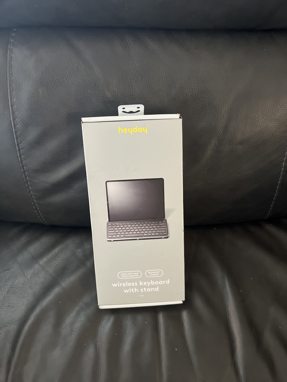 heyday Wireless Keyboard with Stand - Black Gold