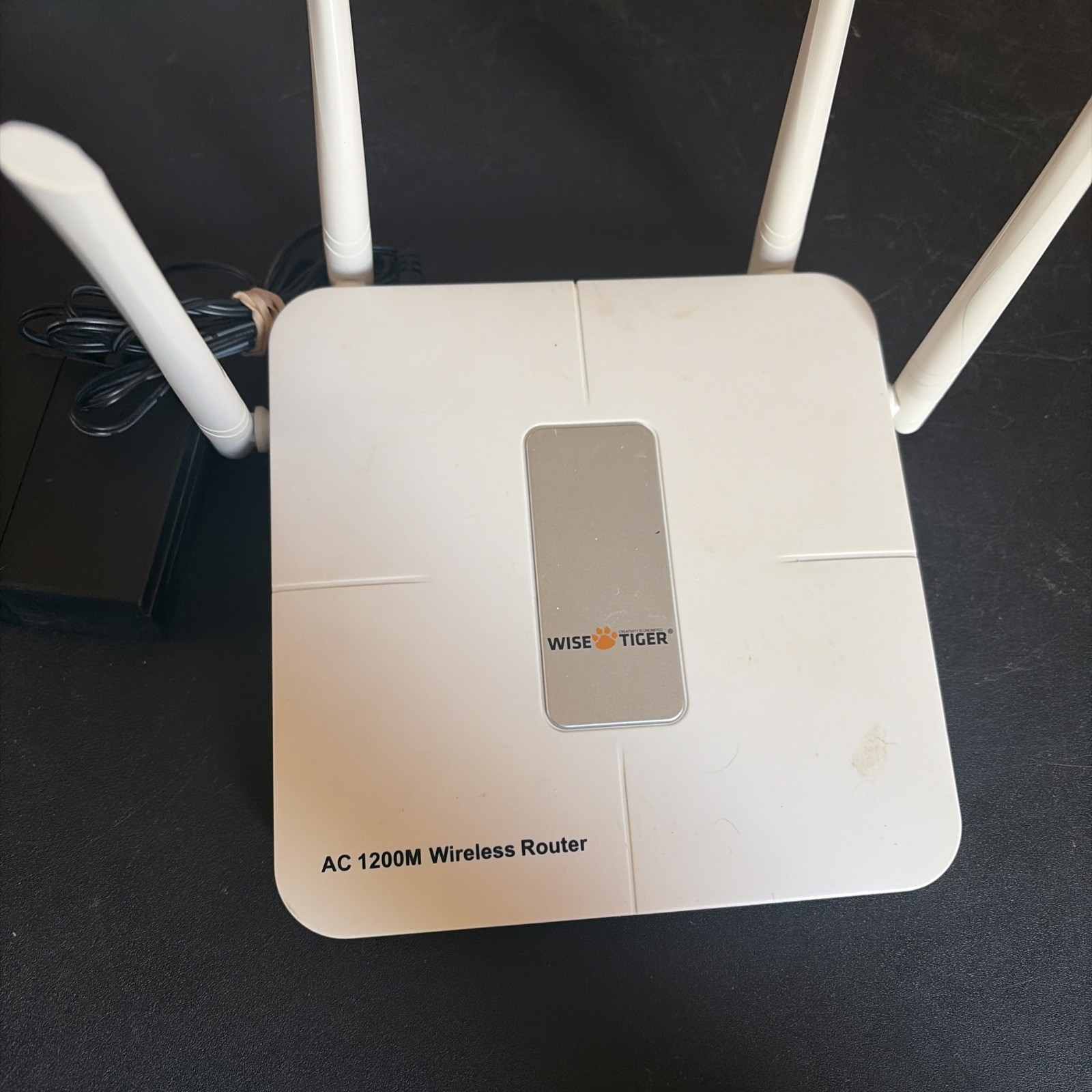 Wise Tiger AC1200M 2.4G & 5.0G Wireless Dual Band Gigabit WiFi Router
