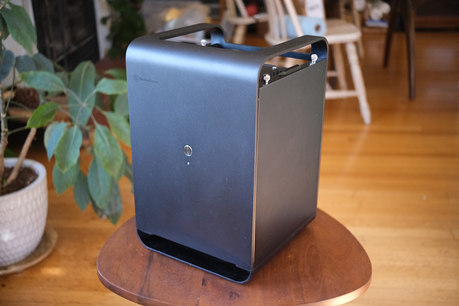 SilverStone SST-CS01S Mini-ITX / SFX computer case - black