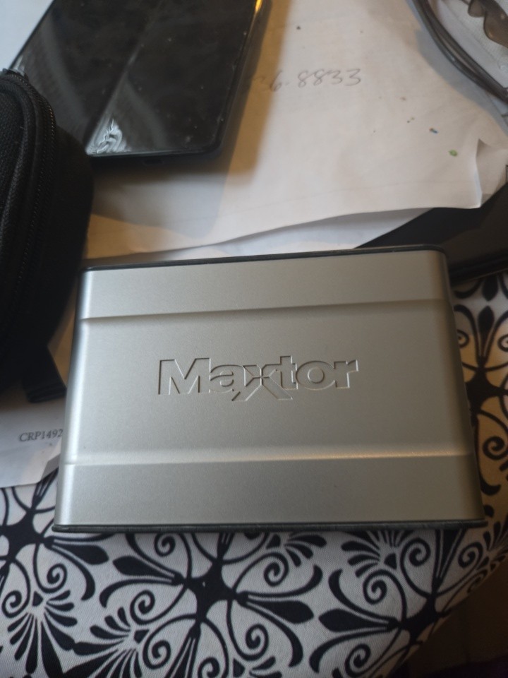 Maxtor OneTouch III Mini Silver Portable USB 2.0 External Hard Drive For PC/Mac