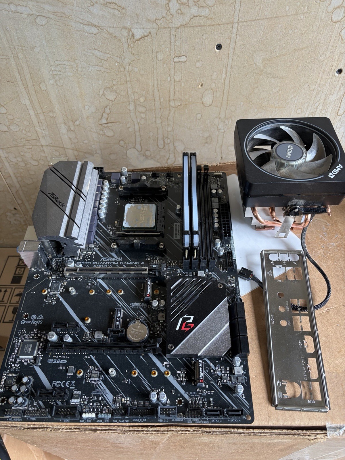 ASRock X570 Phantom Gaming 4 Mobo + Ryzen 9 3900X + DDR4 16gb 3600mhz RGB RAM