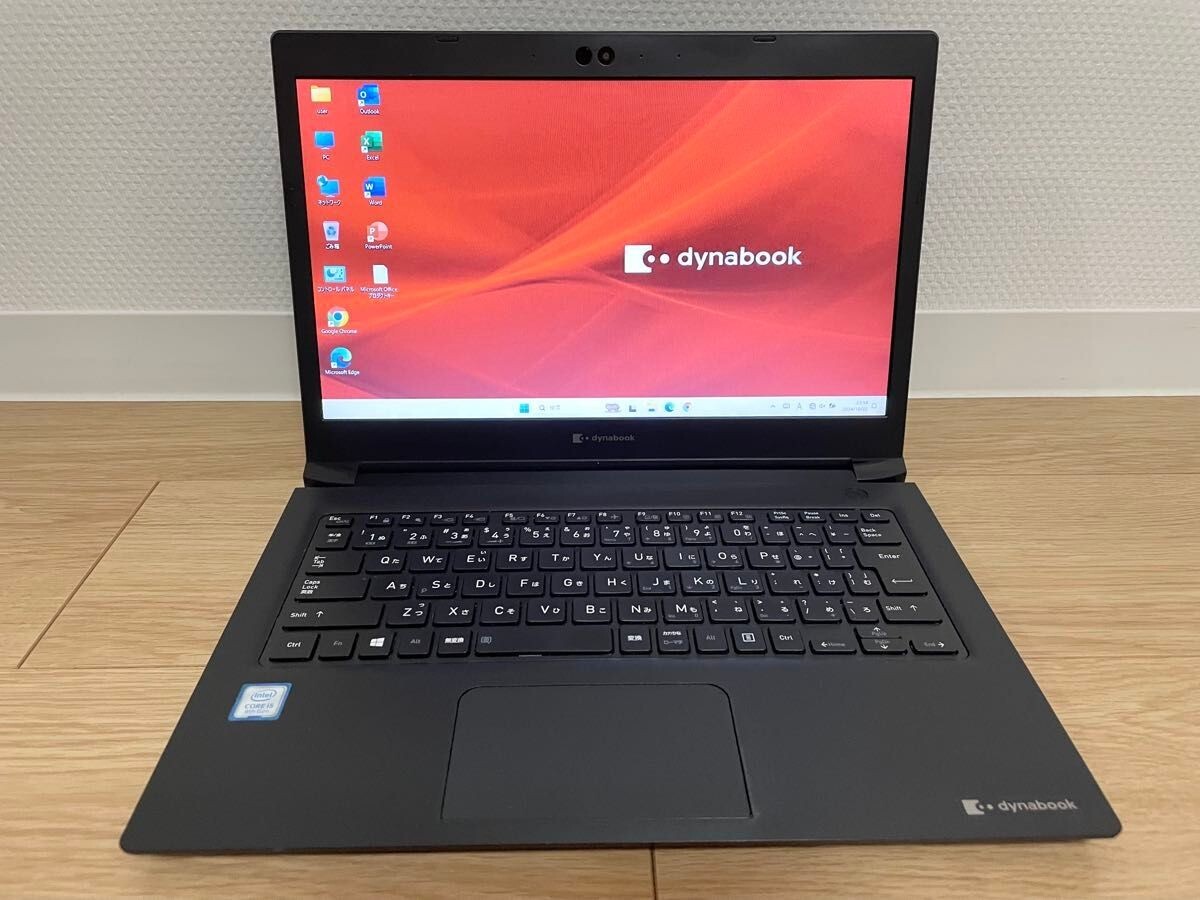 TOSHIBA Dynabook S73/DN,Core i5-8250U,8GB/256GB /Special deal with minor issues/