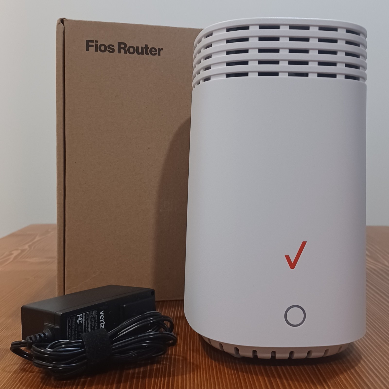 Verizon FIOS G3100 Tri-Band WiFi 6 Router (802.11ax) White Power Adapter Bundle