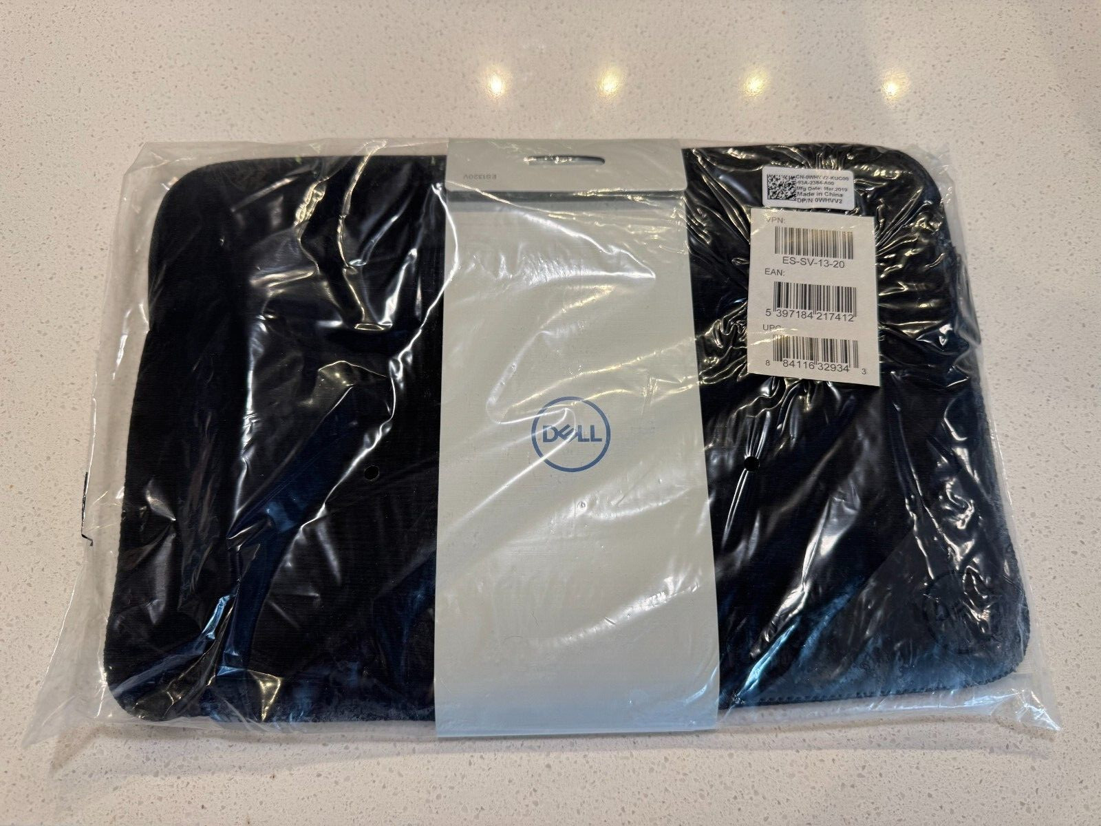 Dell Essential Sleeve #ES1320V - Fits up to 13" Laptops