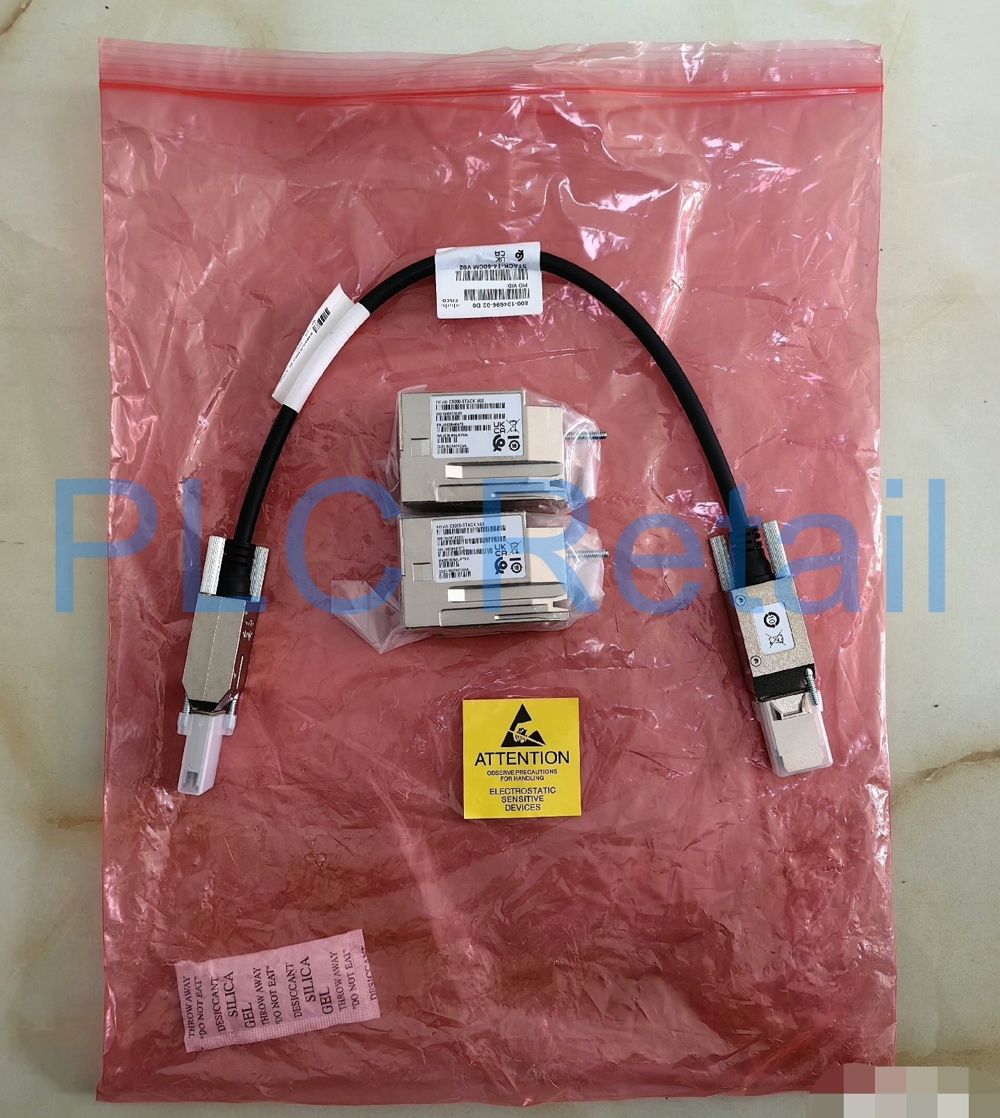 1pcs NEW CISCO C9200 C9200L-STACK-KIT= Stacking module kit C9200L-STACK