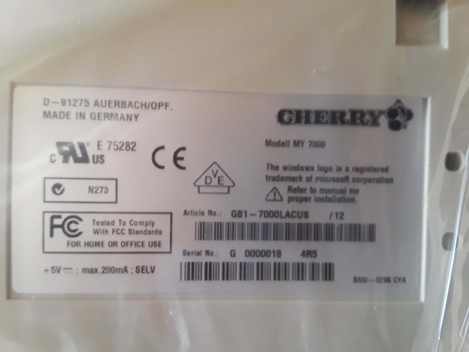 Cherry G81-7000LACUS MY7000 Keyboard New In Box w/ PS/2 Adapter