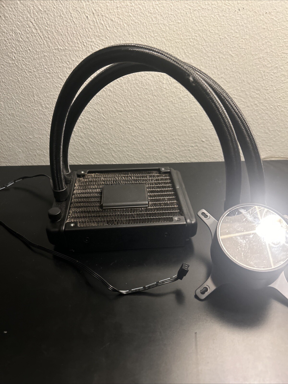 NZXT Kraken RL-KRM22-01 Liquid Cooler