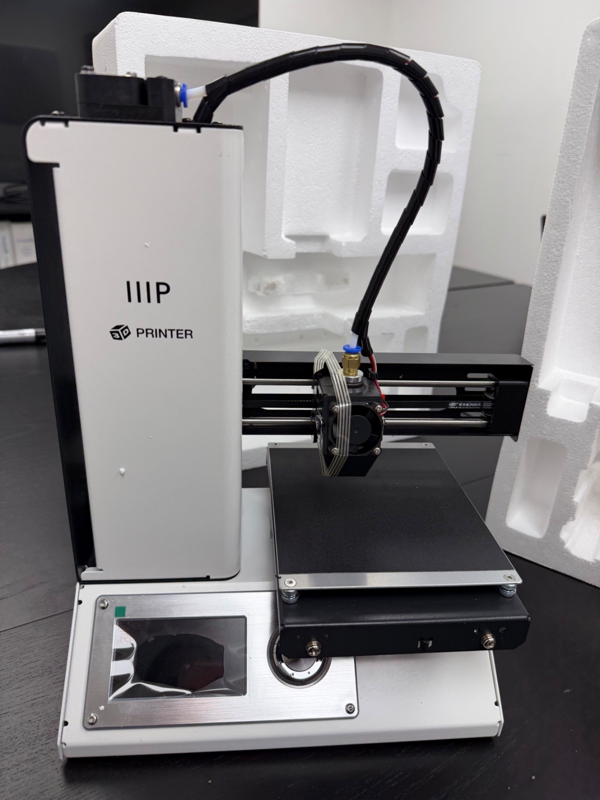 Monoprice Mini 3D MP 200 V2 Printer / white and black / easy to use / brand NEW