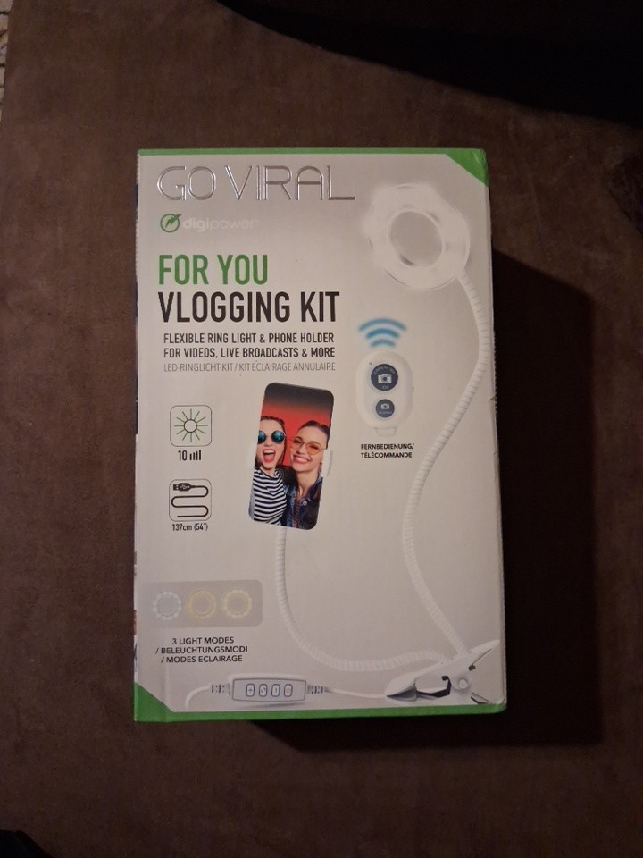 NEW Go Viral Vlogging For You DigiPower DP-VLR3 Live Streaming Light Kit LED