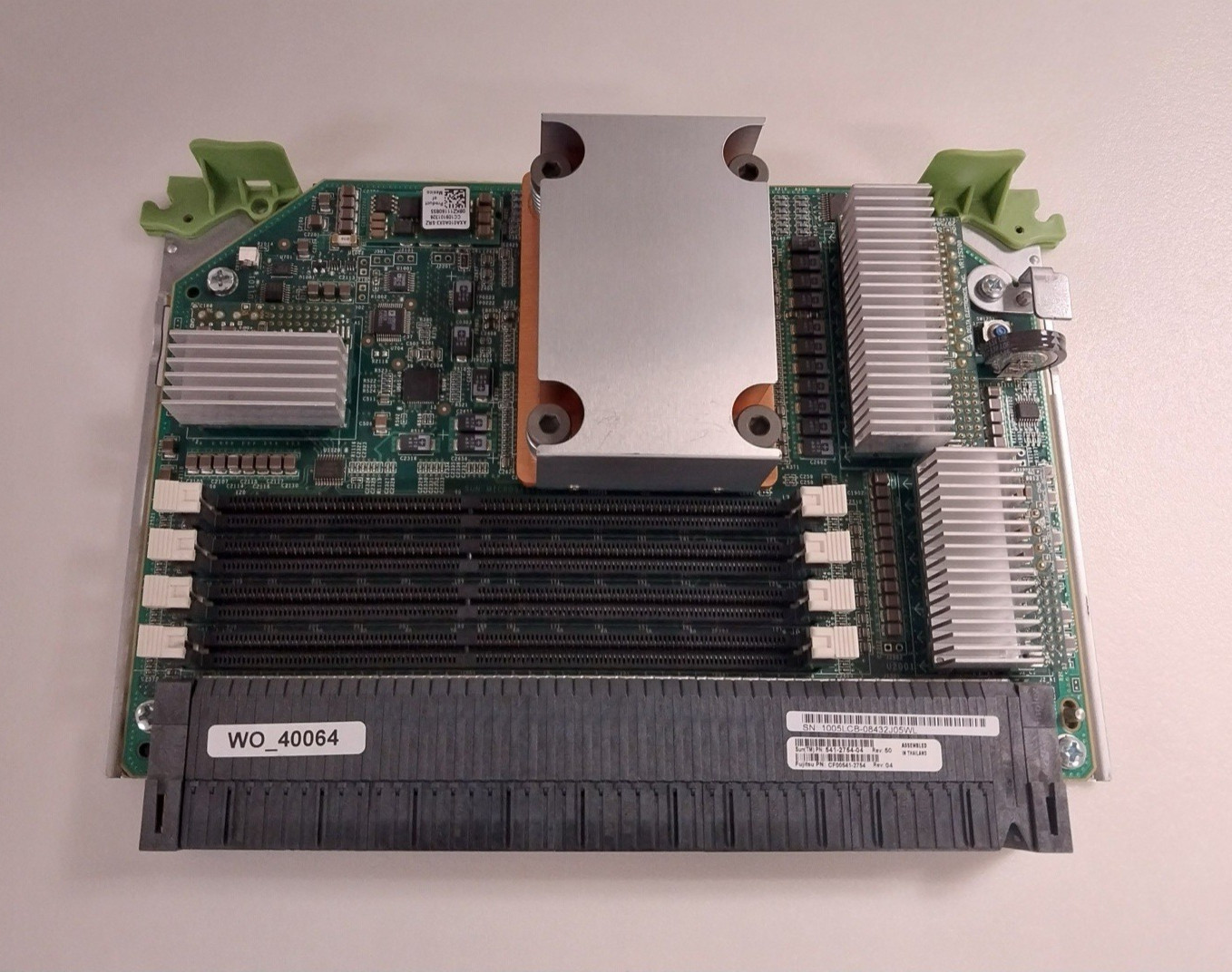 Sun 541-2754 1.2GHz 8-Core UltraSPARC T2 Plus CPU/Memory Module, T5440 Server