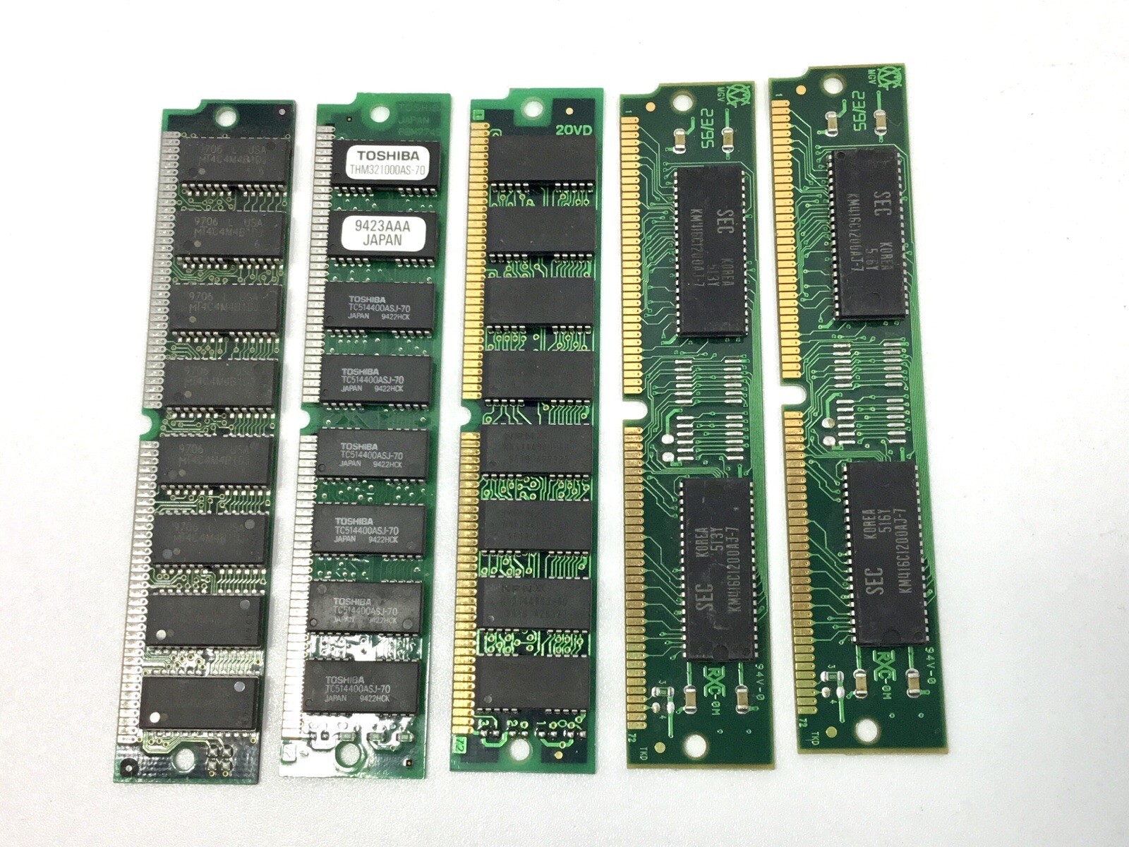 Toshiba PBM 7748MGV HJ  20VD DRAM 72 pin MEMORY Modules 5 Misc Sticks Untested