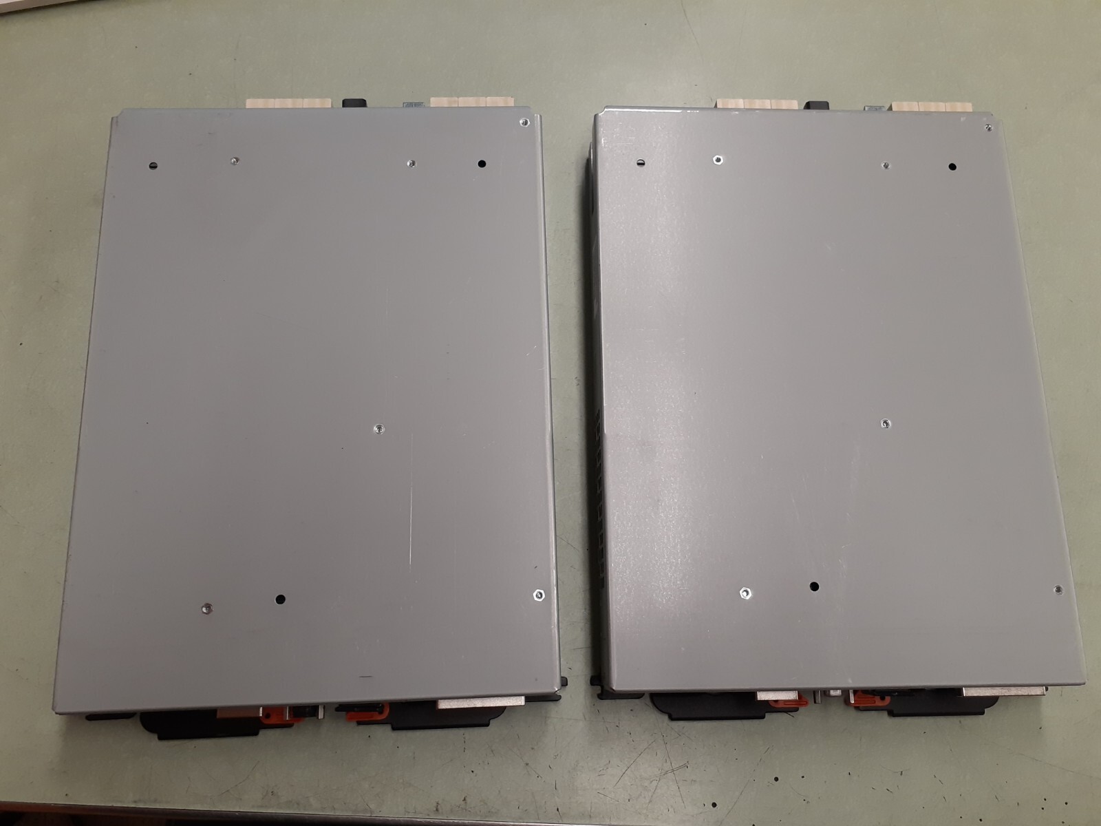 Lot of 2 IBM R0325-E0003-04 ESM Enclosure Services Manager Units 00E4538 P02783