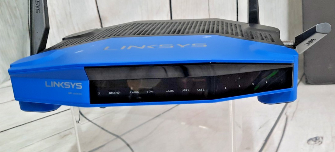 Linksys Cisco WRT1900AC Dual Band  802.11ac Wi-Fi 5 Router 4-Port Gigabit TESTED