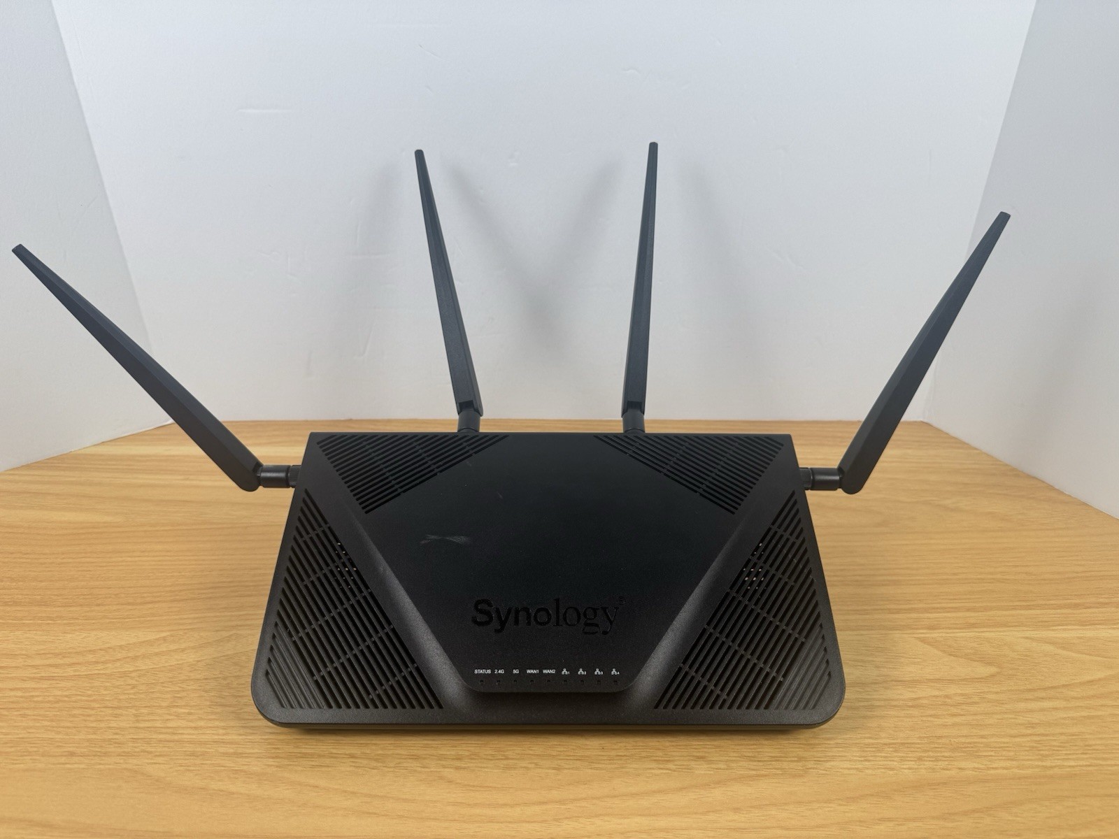 Synology RT2600ac Dual Band Wireless Router 802.11ac Missing Power Cord