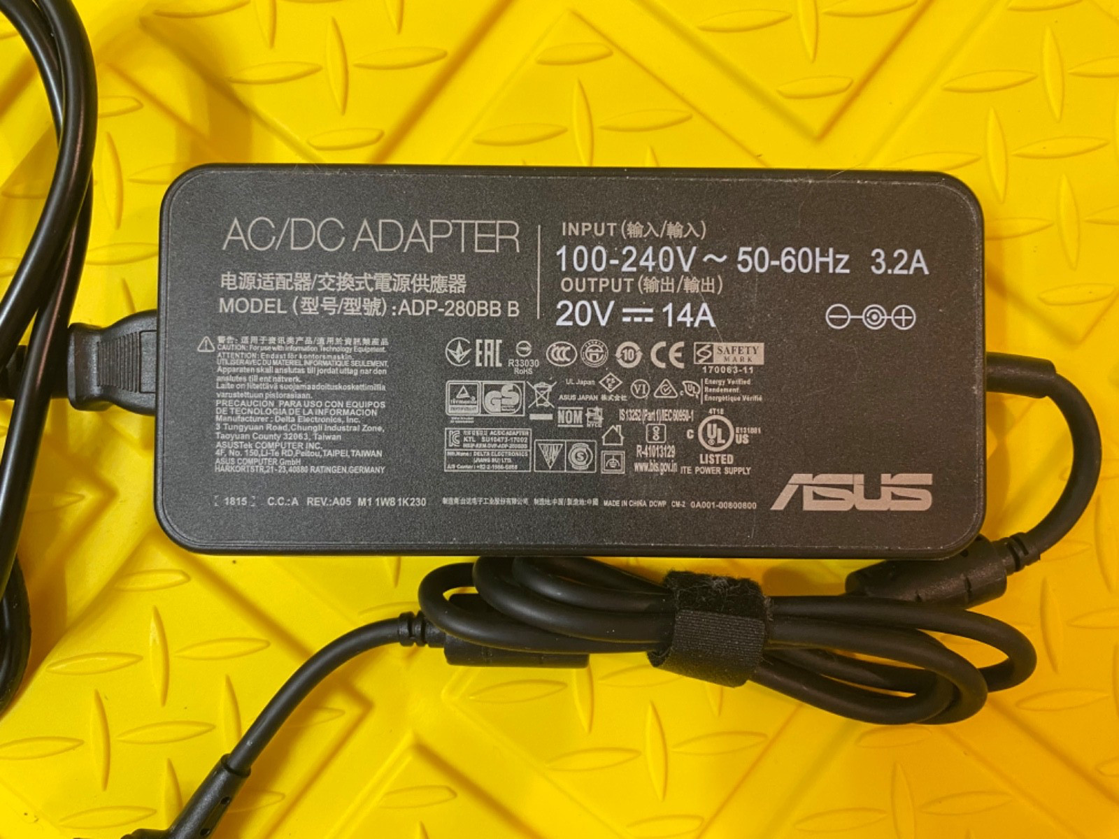 ASUS ADP-280BB B 280W Laptop AC Adapter