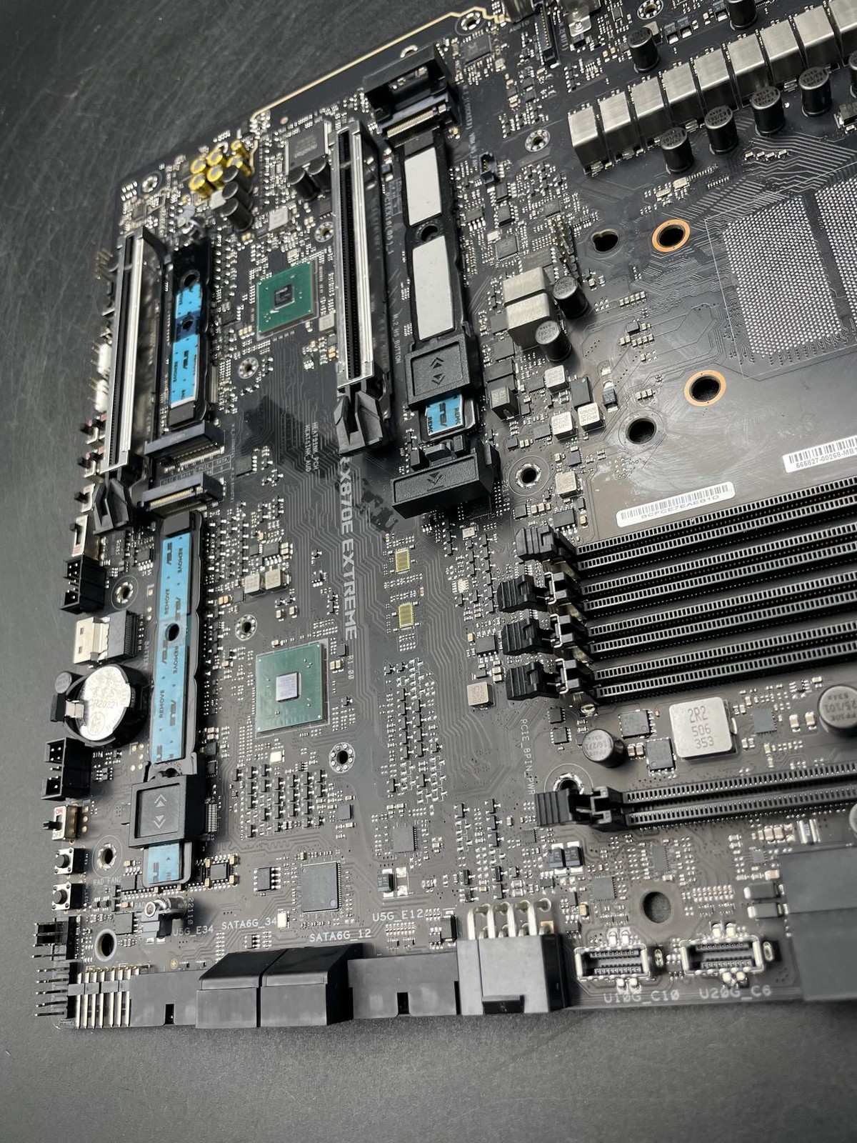 ASUS ROG Crosshair X870E Extreme AMD X870E AM5 E-ATX Gaming Motherboard
