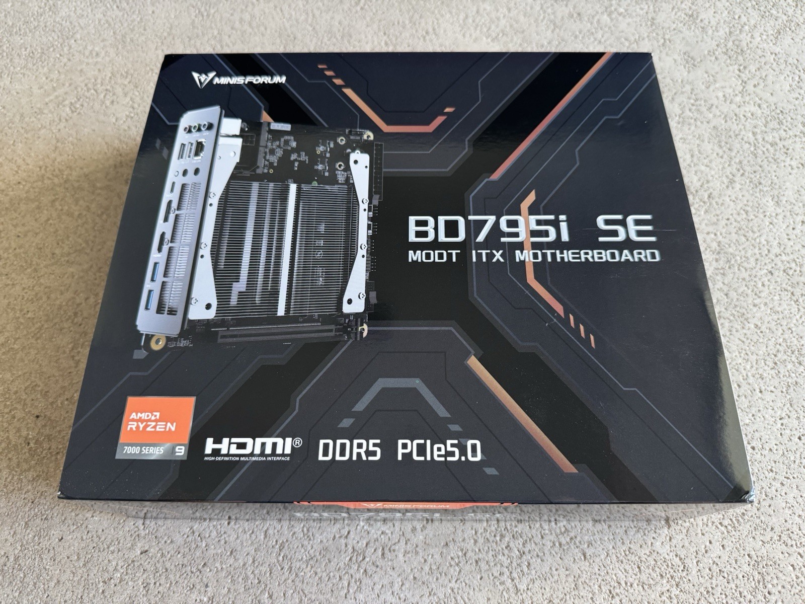 MINISFORUM BD795i SE Mini ITX Motherboard AMD Ryzen9 7945HX 16core CPU NoctuaFan