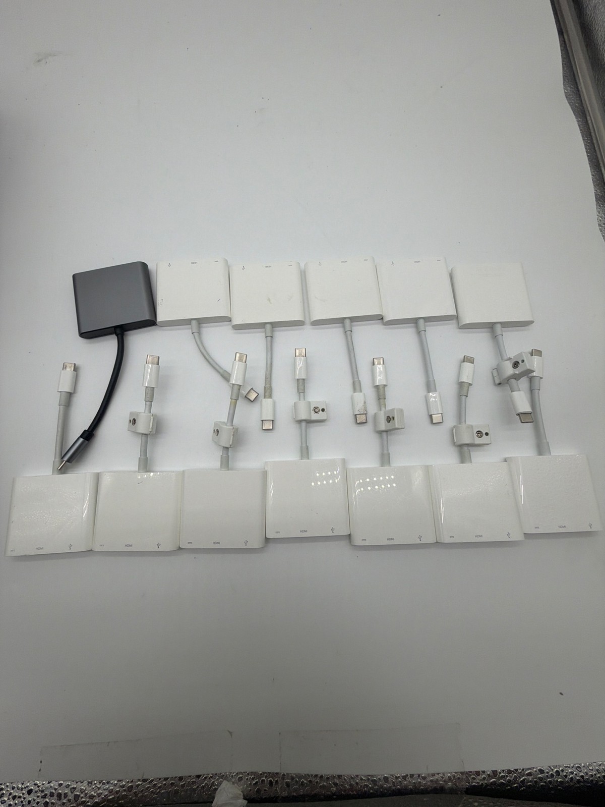 Mixed Lot 13 Apple Mini DisplayPort Adapters DVI/VGA/Dual-Link A1305/A1307
