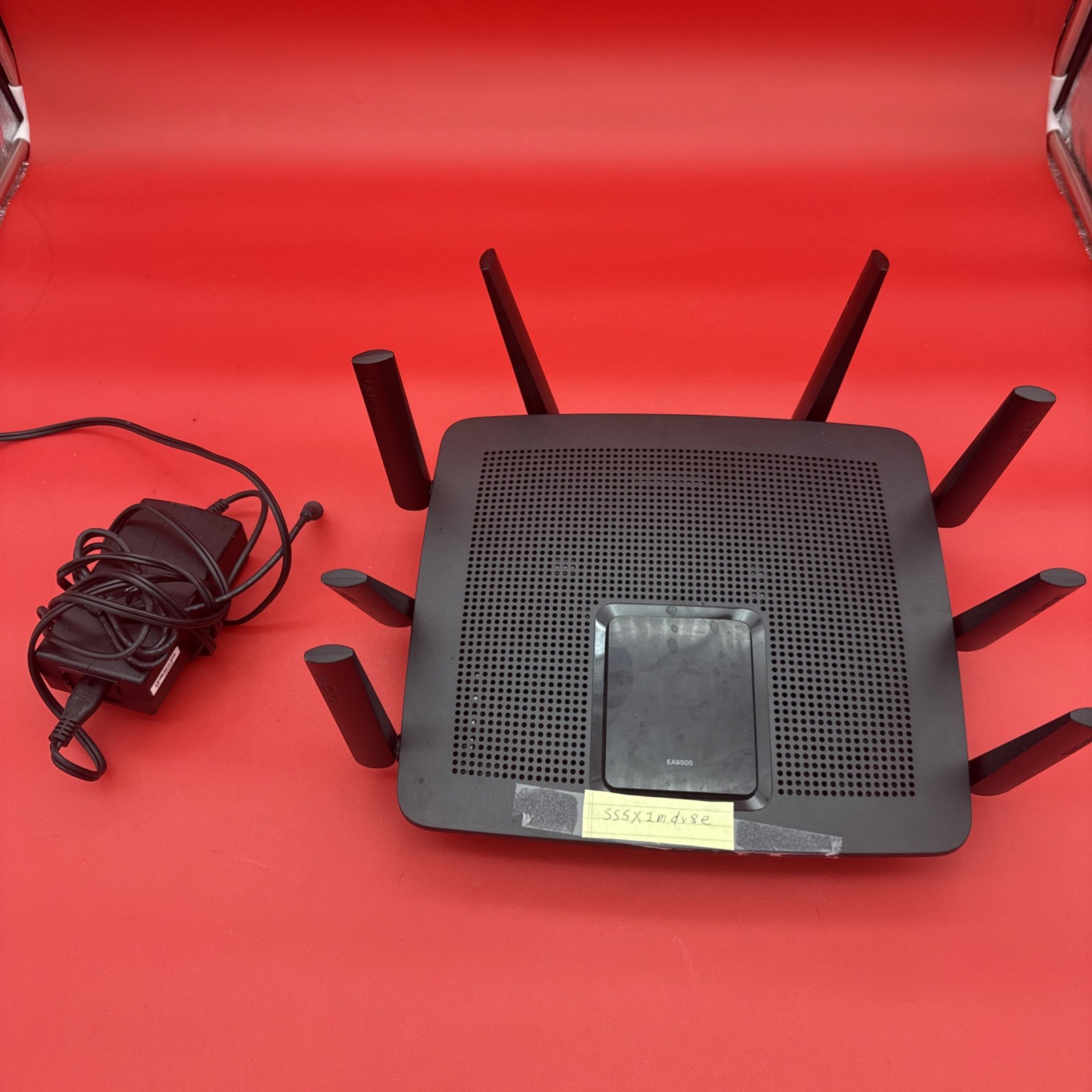Linksys EA9500 v1.1  Wireless Router  with Hook Up Wires.