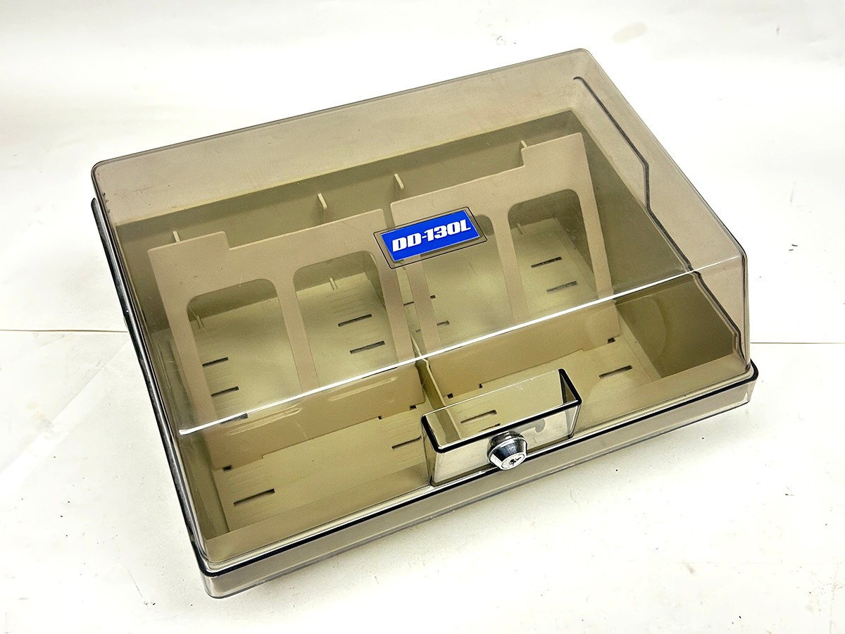 5.5 Dual Floppy Disk Plastic Box Case Holder Organizer DD-130L