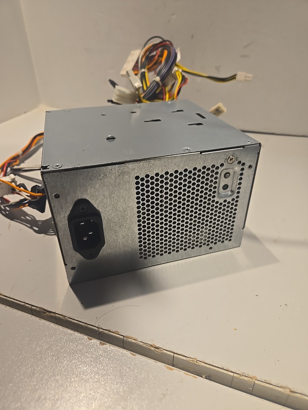 Dell Precision L375E-01 Workstation 390 375W Power Supply PS-6371-2DFS-LF JP931