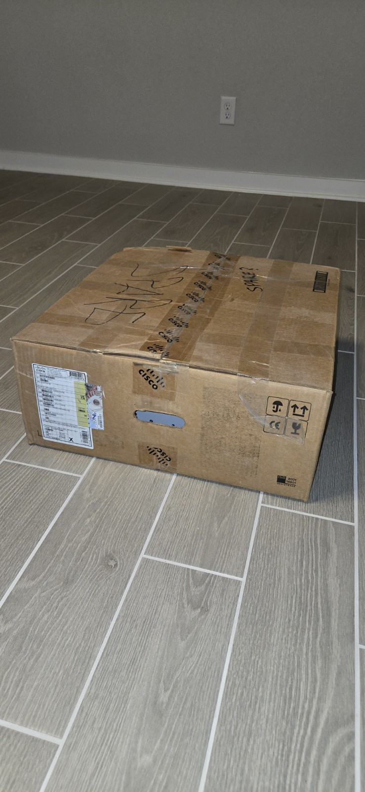 Cisco C9300-48U Catalyst PoE+ 48-Port Network Switch 2x PSU