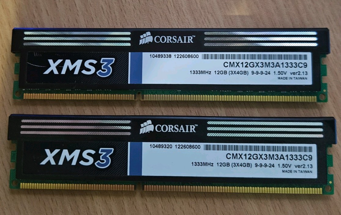 Corsair | 24GB Kit ( 2 x 12GB ) | DDR3-1333 | UDIMM Memory |