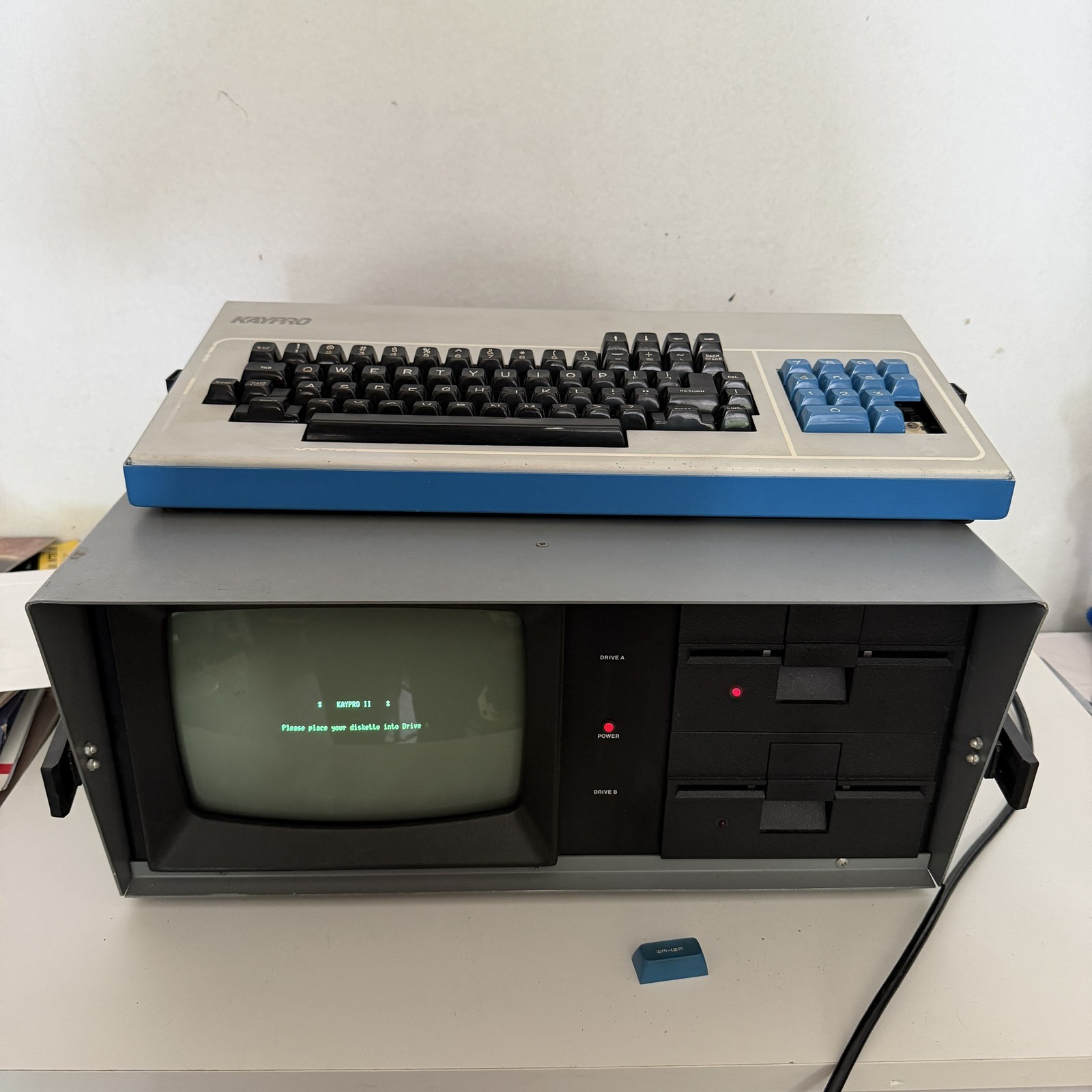 Vintage Kaypro II Portable Computer - Powers On - Non-Linear Systems