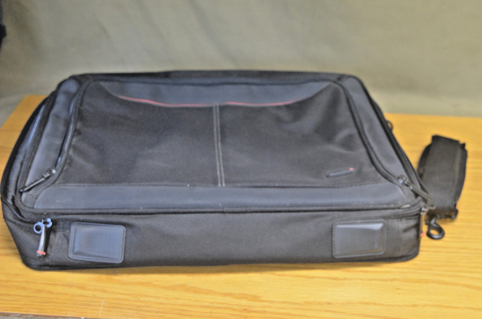Targus Carrying Case For Laptop  17"      (U-A)