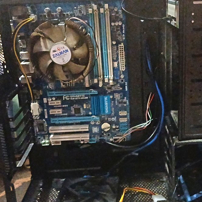 Gigabyte GA-78LMT-USB3 Tower Desktop PC Black Case w/ CPU Cooler Fan