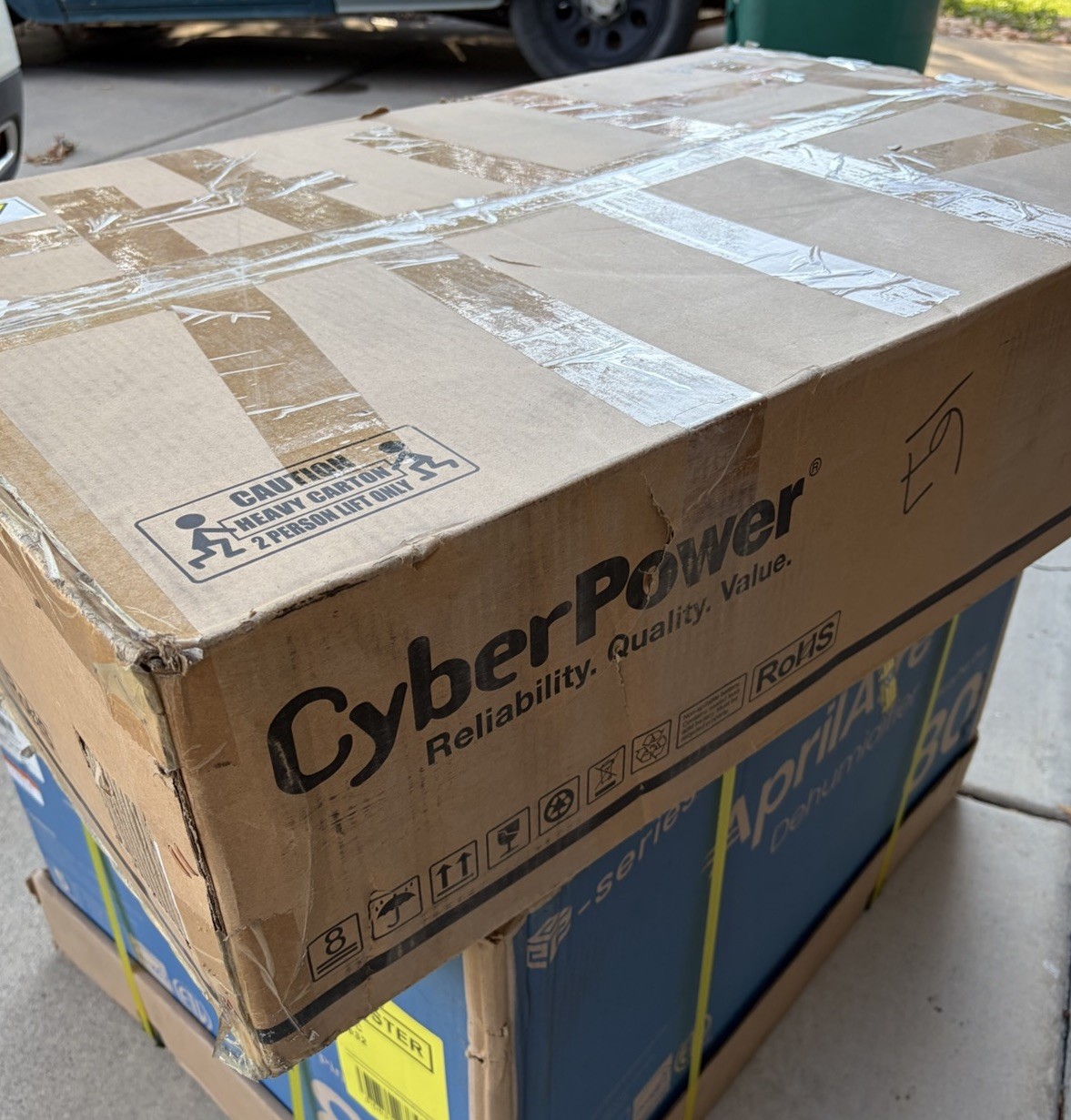 NEW CyberPower OL2200RTXL2U Smart App Online UPS 2200VA 1800W 2U Rack Pure Sine