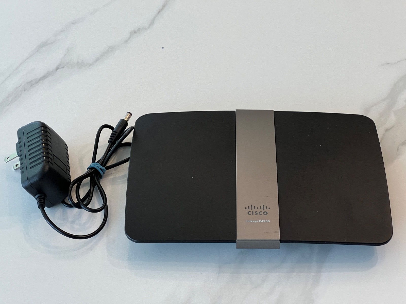 Cisco Linksys E4200 Maximum Performance Wireless-N Router