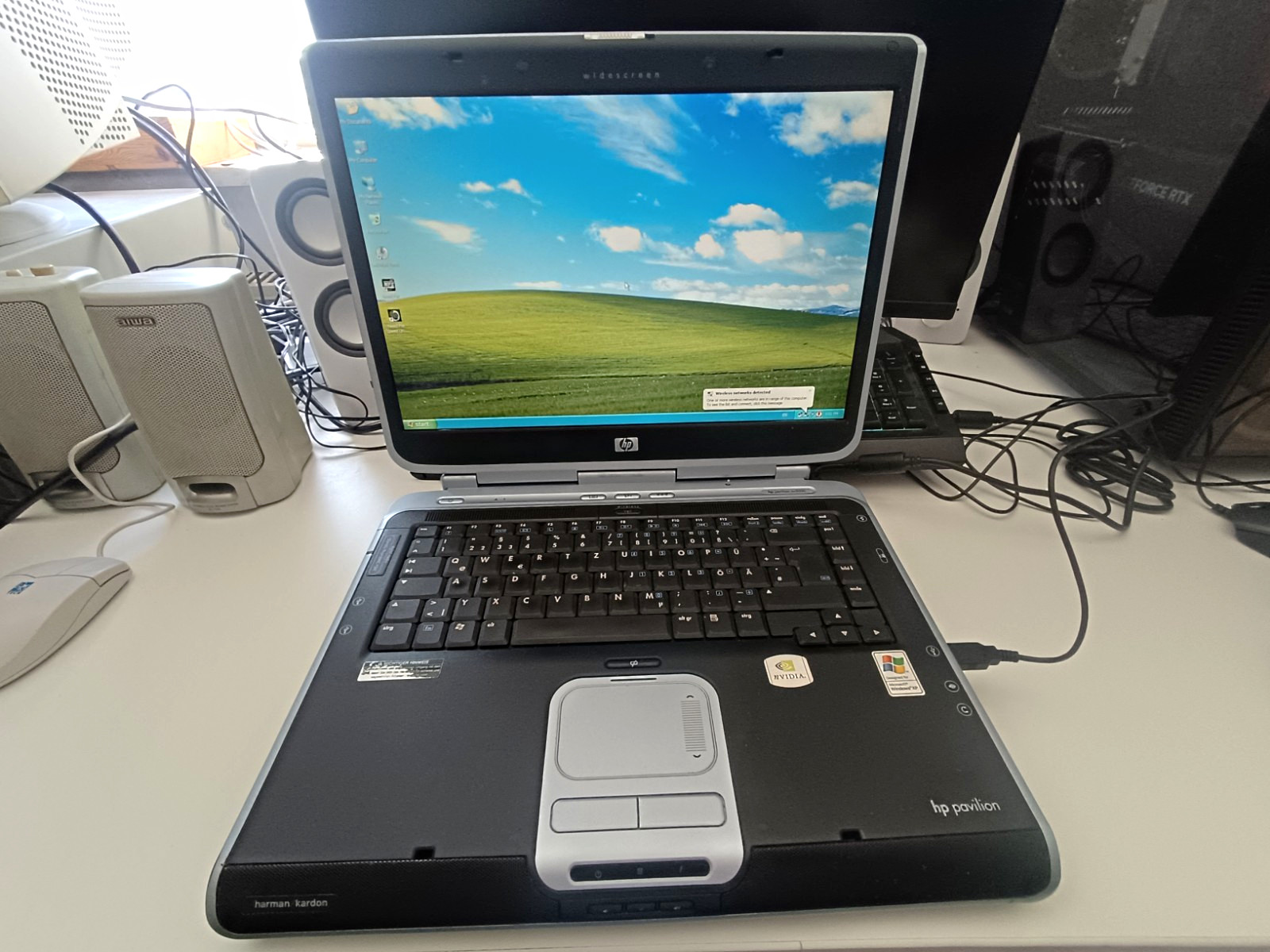 HP Pavilion zv5000 AMD Athlon 64 3400+ 512MB 119GB HDD GeForce4 Go WinXP
