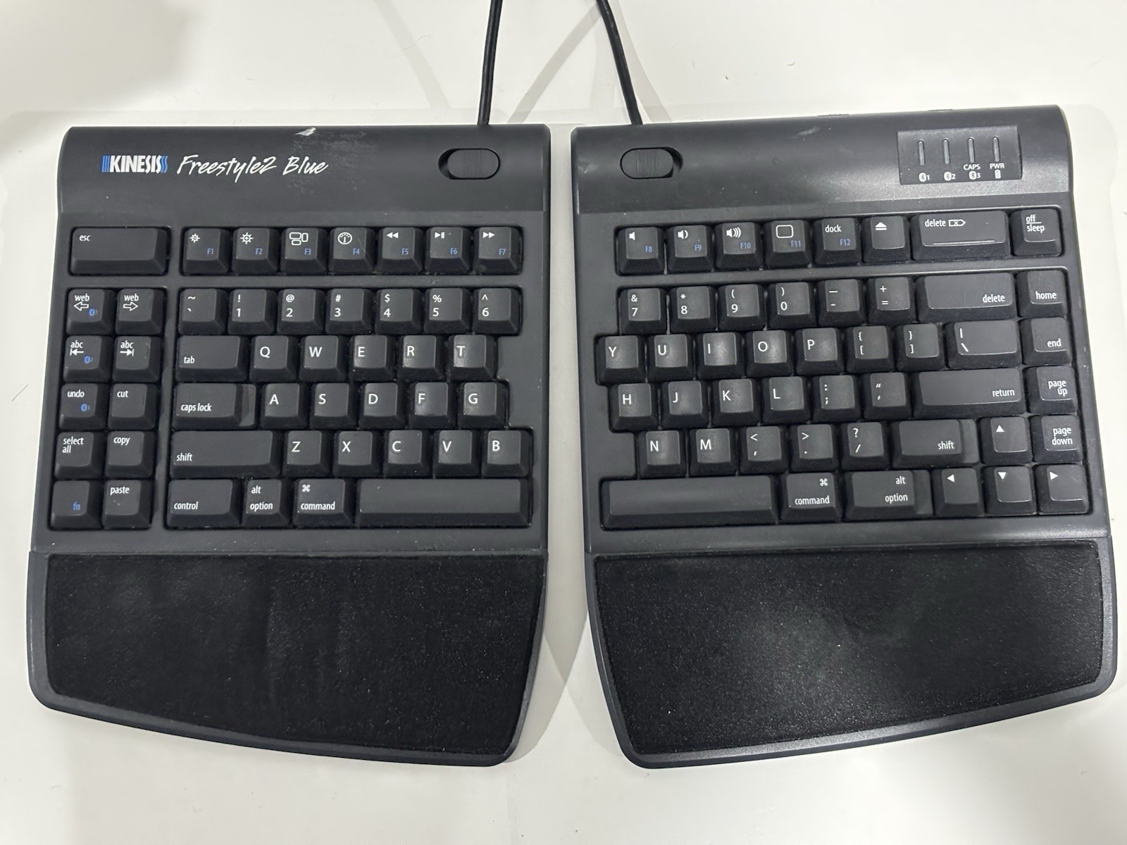 Kinesis Freestyle 2 Blue for Mac w/ Wrist Pads UNTESTED